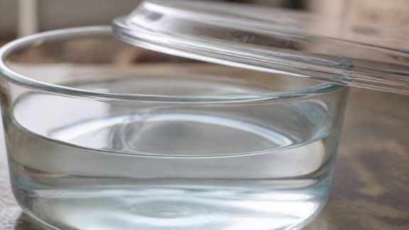 Astuces pratiques pour limiter l’évaporation et les variations de salinité